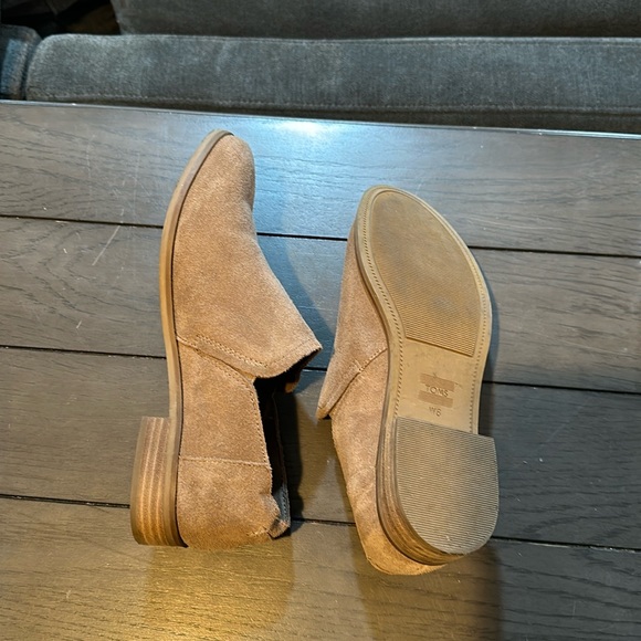 Toms Suede Ankle Booties - Picture 2 of 4